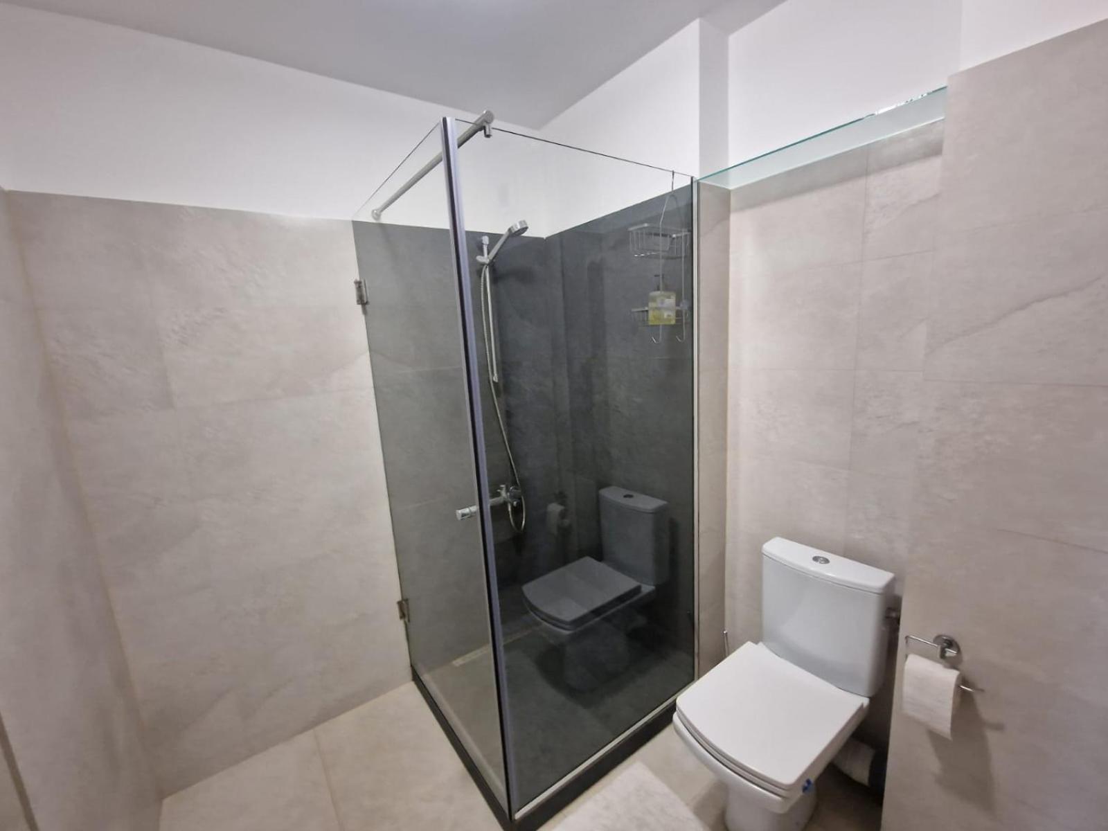 Gray Apartment Nearby Amethyst & Vivo Mall Floreşti Εξωτερικό φωτογραφία