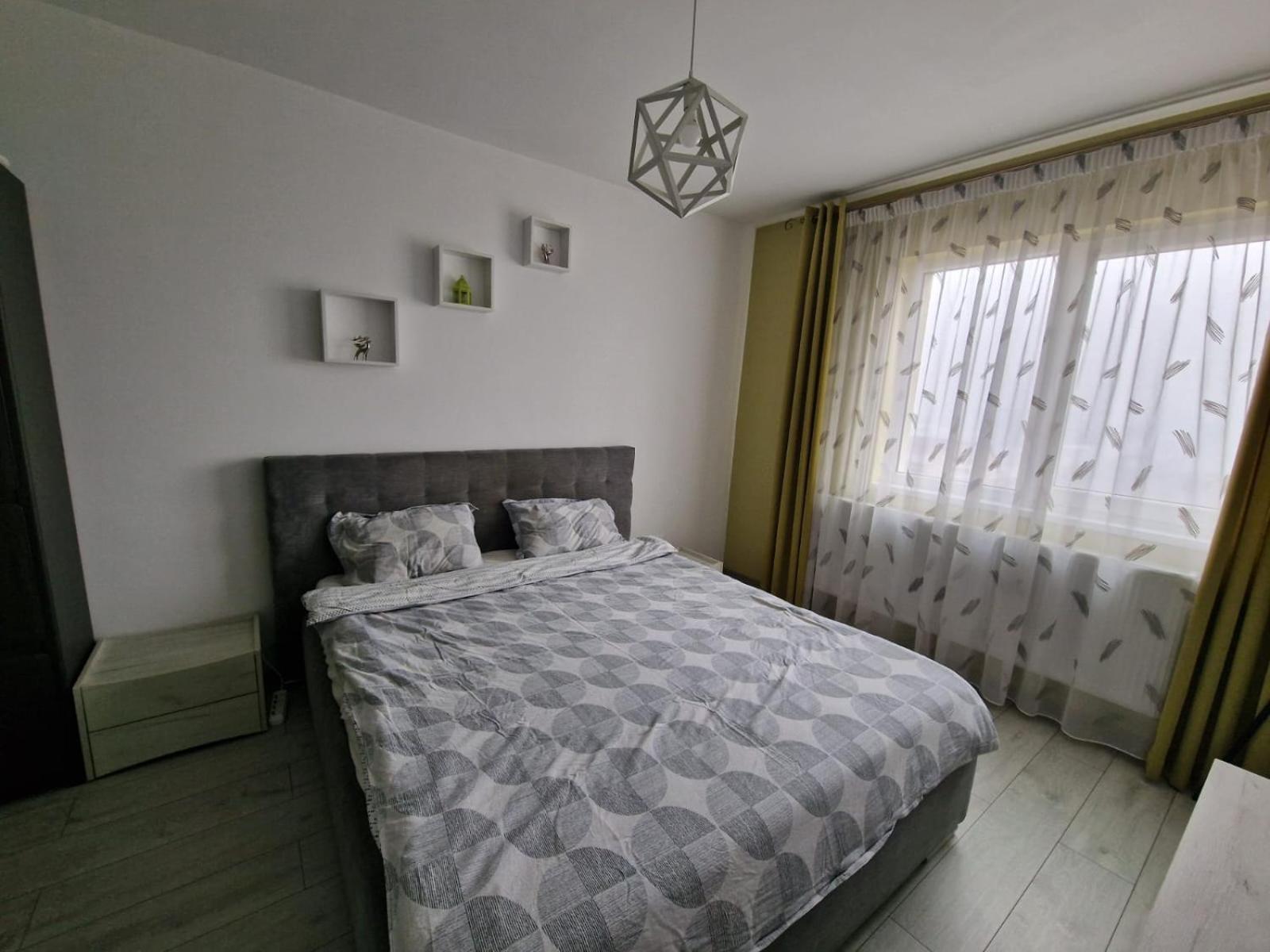 Gray Apartment Nearby Amethyst & Vivo Mall Floreşti Εξωτερικό φωτογραφία